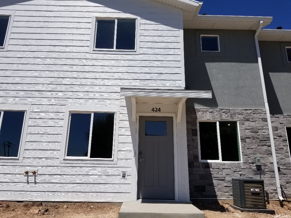 424 E Canfield, Ogden, UT 84404