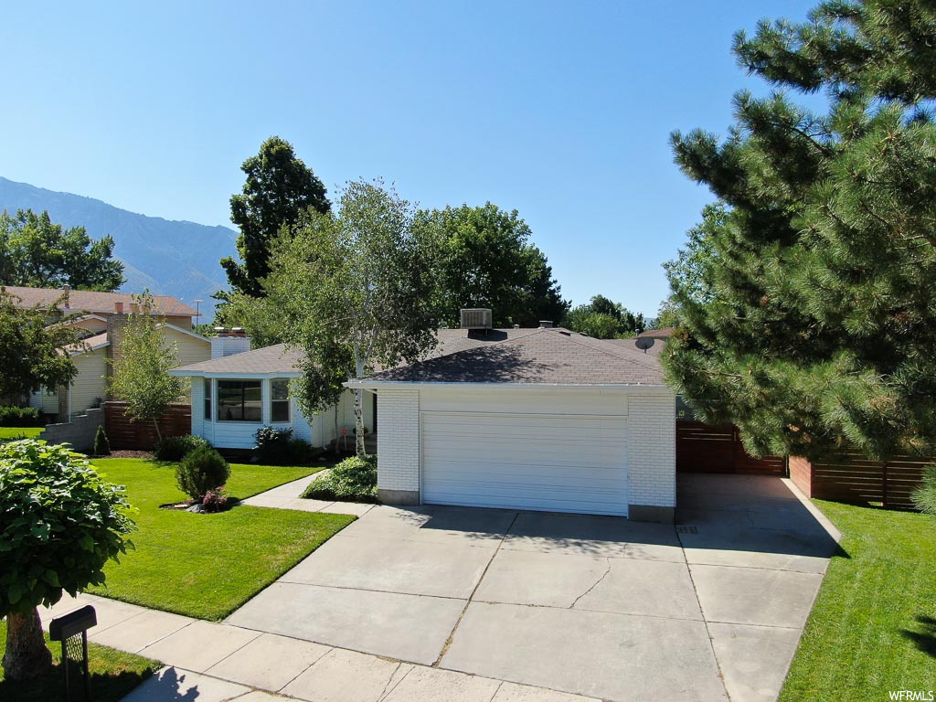 1532 E Tameron Dr, Sandy, UT 84092