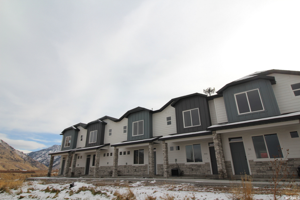 859 E 275 N #18, Hyrum, UT 84319