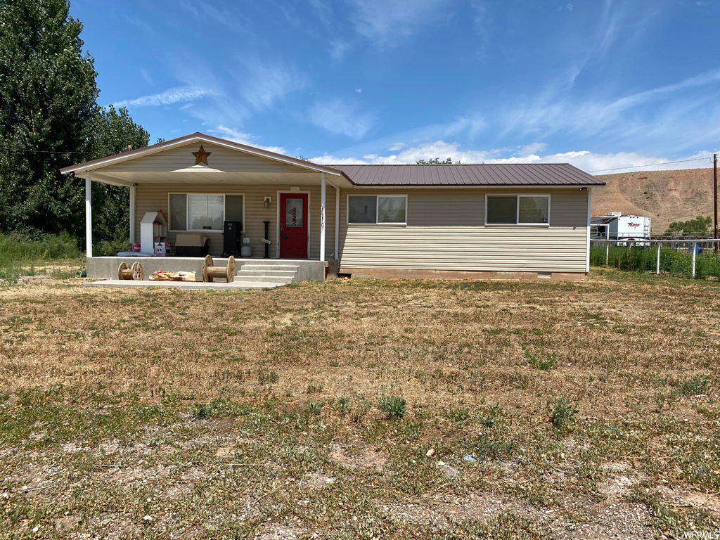 10891 E 7200th N, Lapoint, UT 84039