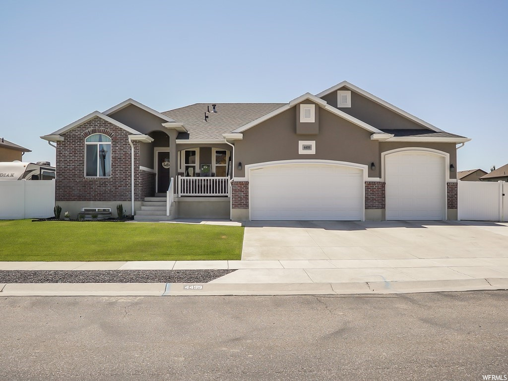 4499 W 5750 S, Hooper, UT 84315