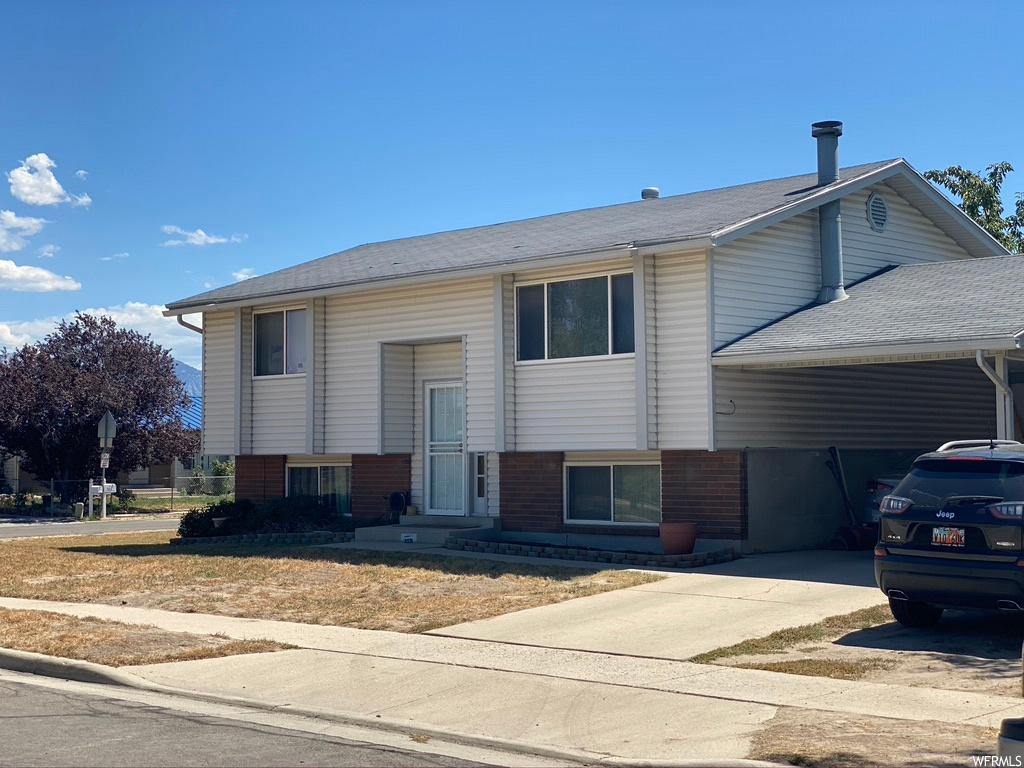 5231 W Dewflower Cir, Salt Lake City, UT 84118