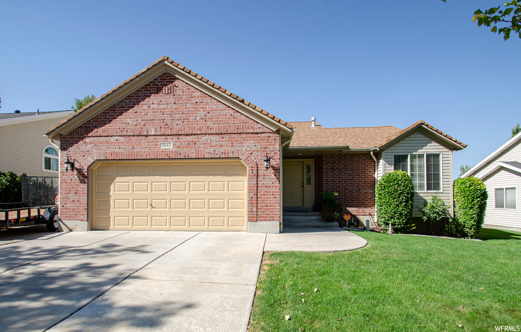 1043 E Canfield Dr, Ogden, UT 84404