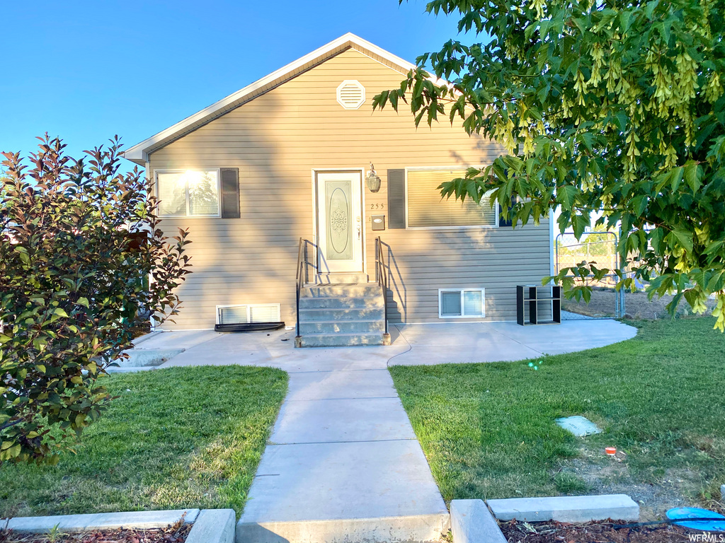 235 S 100 E, Vernal, UT 84078
