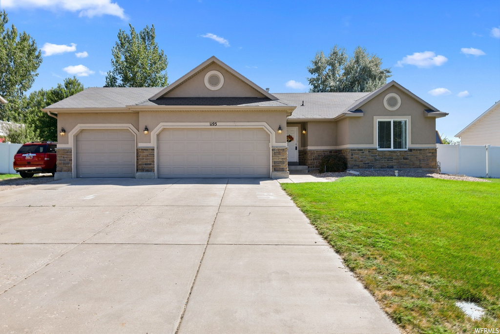 1193 W 1075 N, Clinton, UT 84015