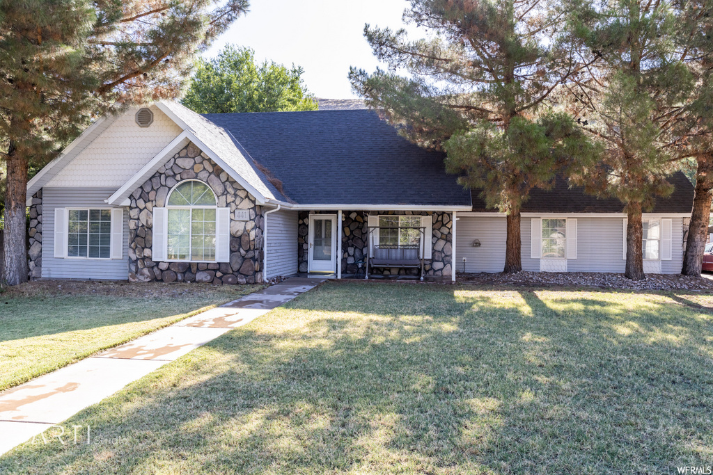 441 S Main St, Hurricane, UT 84737