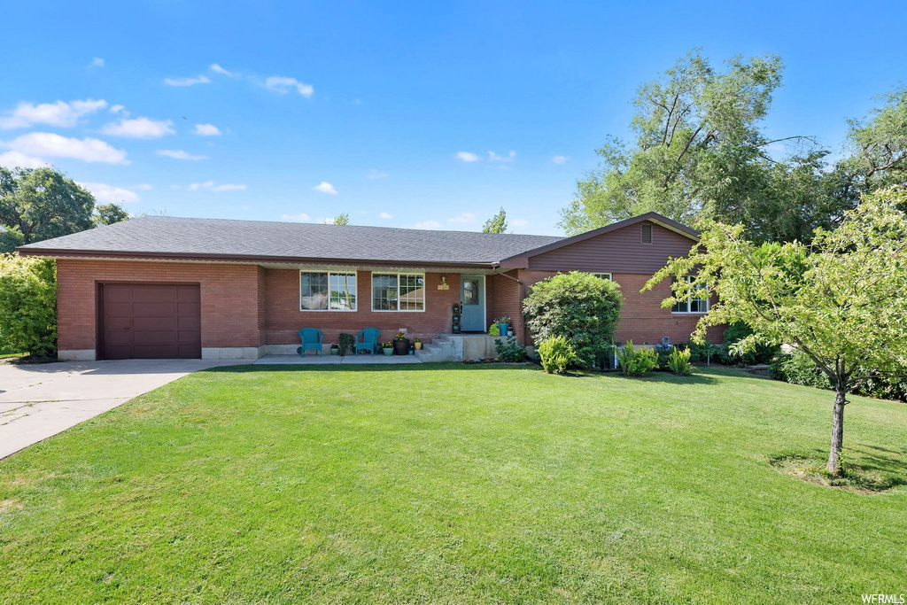 1472 E Green Rd, Fruit Heights, UT 84037