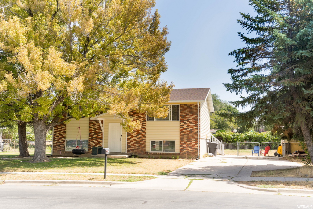 1558 N 550 W, Clinton, UT 84015