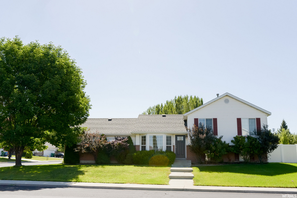 1795 Springwater Dr, Orem, UT 84058