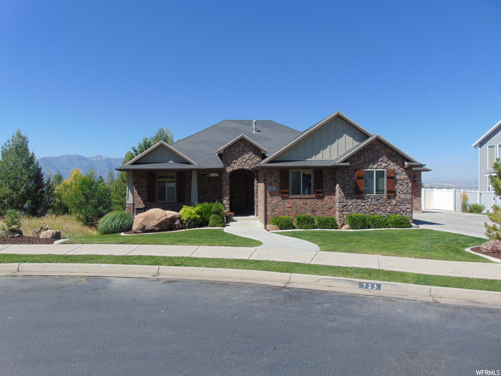 723 S Cove St E, Providence, UT 84332