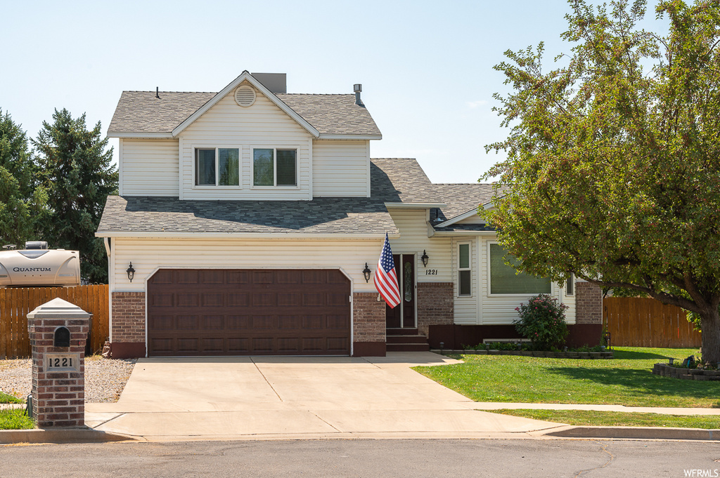 1221 W 1640 N, Clinton, UT 84015