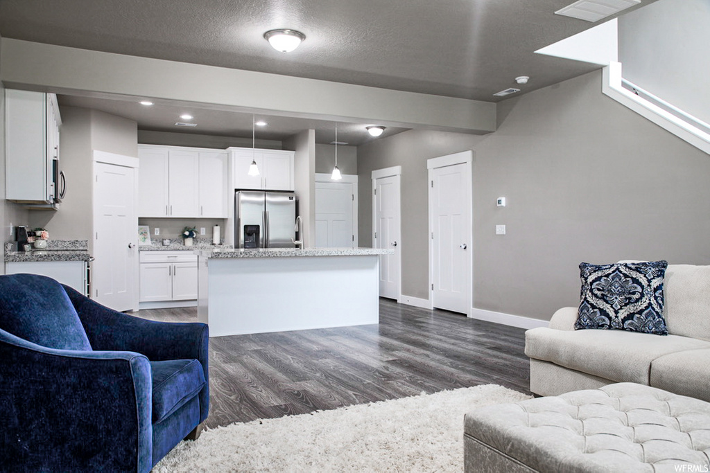 2029 Abbey Way E, Eagle Mountain, UT 84005