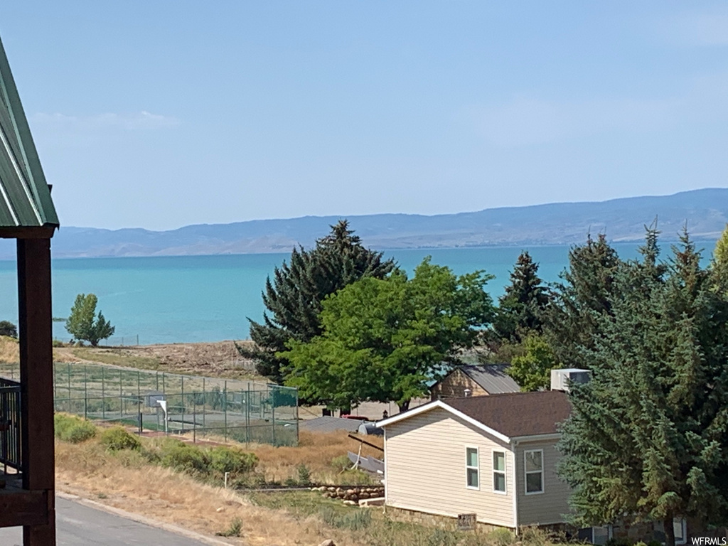178 Choke Cherry Dr, Saint Charles, ID 83272