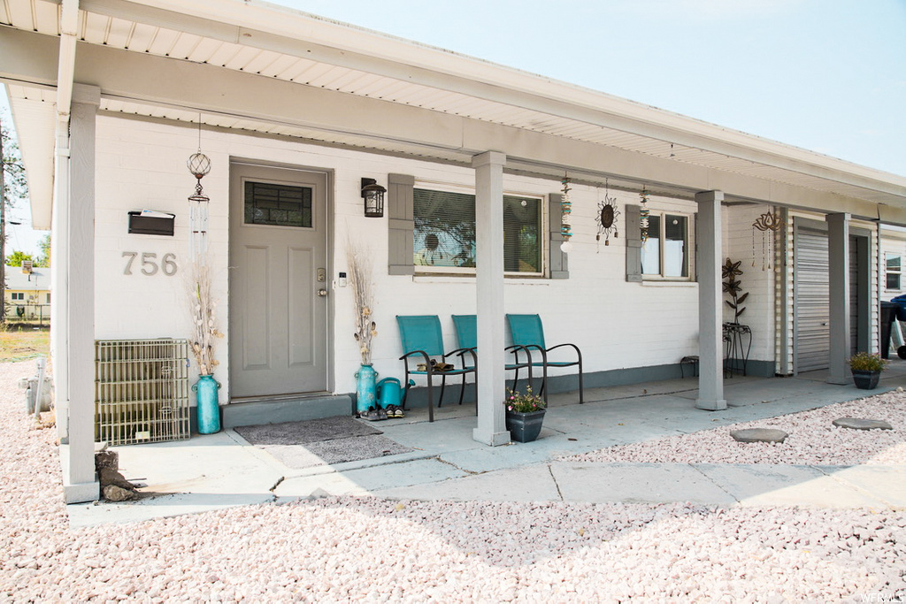756 E Carnation Dr, Sandy, UT 84094
