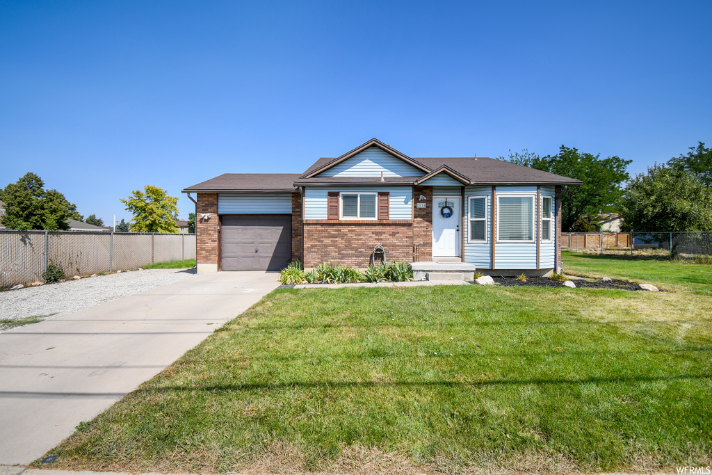 2114 W Gordon Ave, Layton, UT 84041