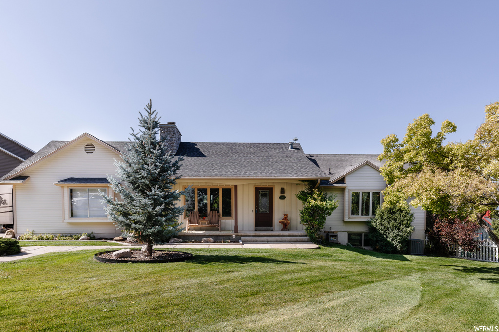 1065 S Grandview E, Providence, UT 84332