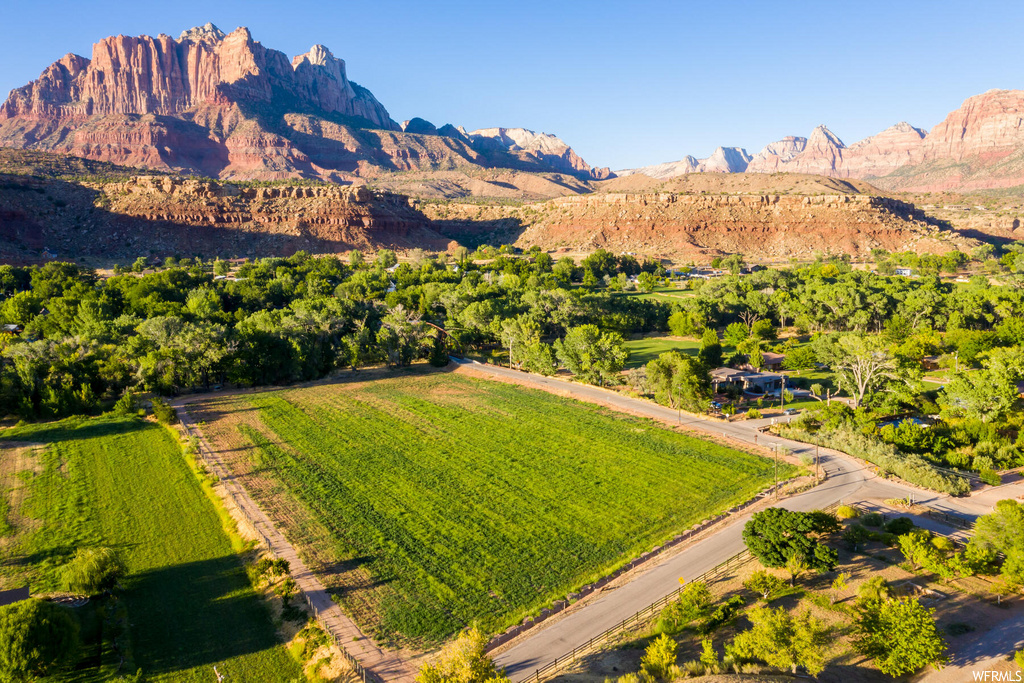 250 S BRIDGE RD Rockville, UT 84763