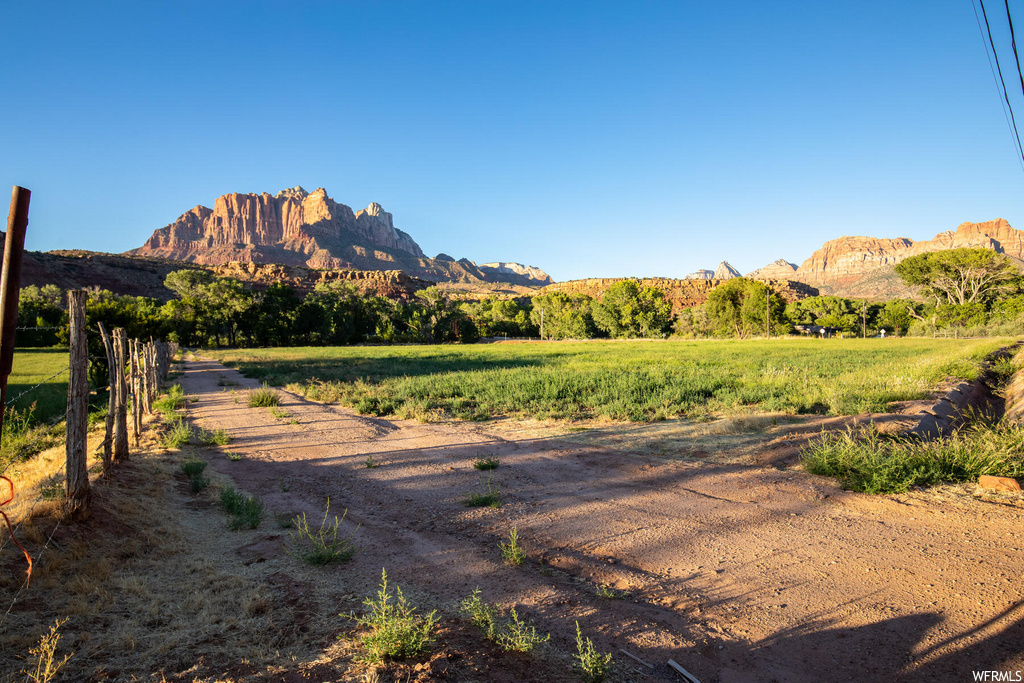 250 S BRIDGE RD Rockville, UT 84763