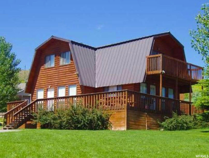 453 W Raspberry Patch Rd, Garden City, UT 84028