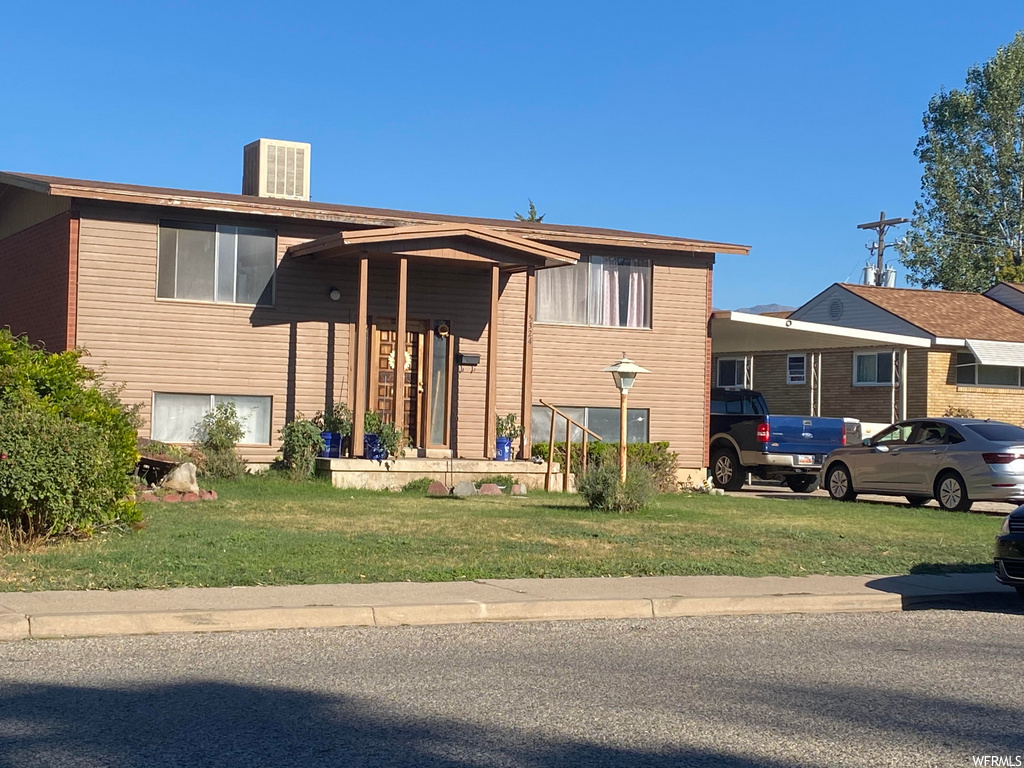 5324 S 2000 W, Roy, UT 84067