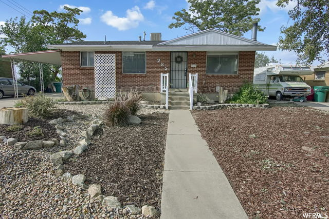 265 N Terrace Dr E, Clearfield, UT 84015