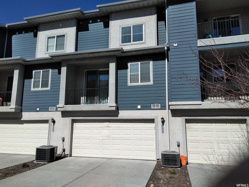 31 E Resaca Dr S, Sandy, UT 84070