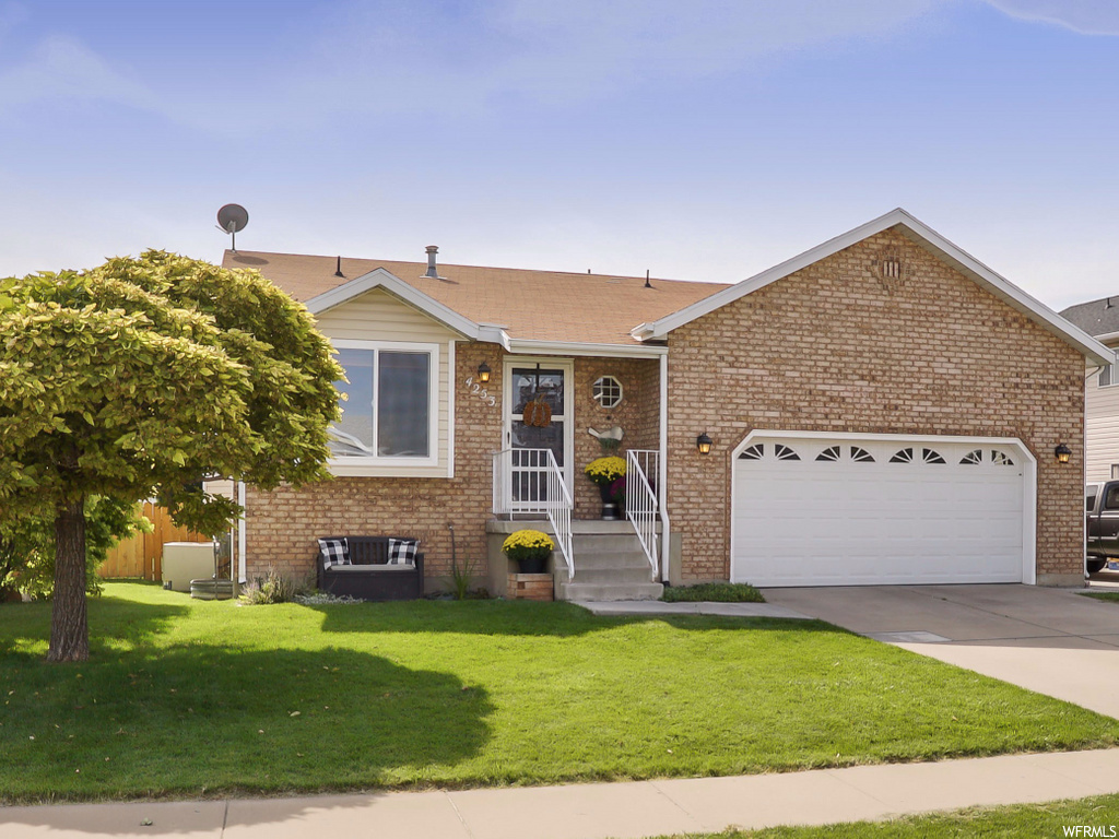4253 S 2900 W, Roy, UT 84067