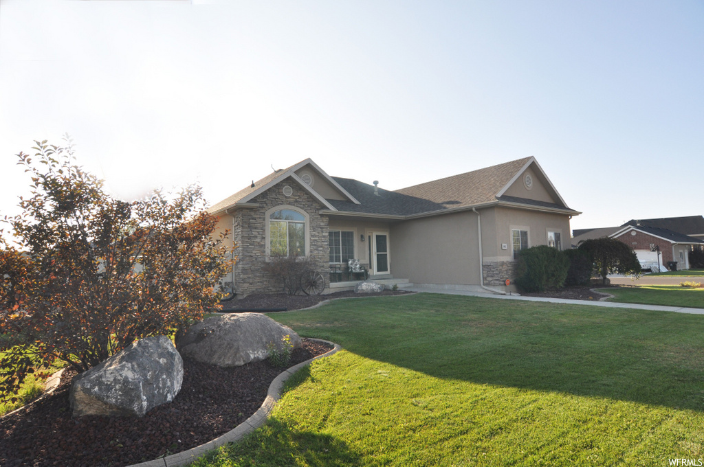 902 S 1875 W, Syracuse, UT 84075