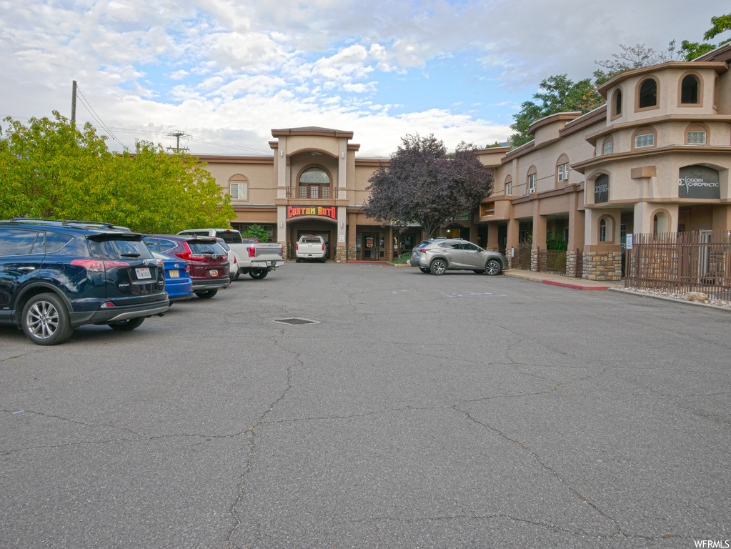 1890 S Washington Blvd E, Ogden, UT 84401