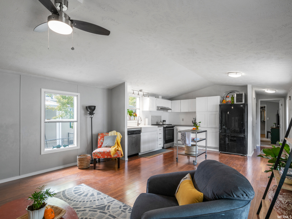 247 E 11375 S, Sandy, UT 84070
