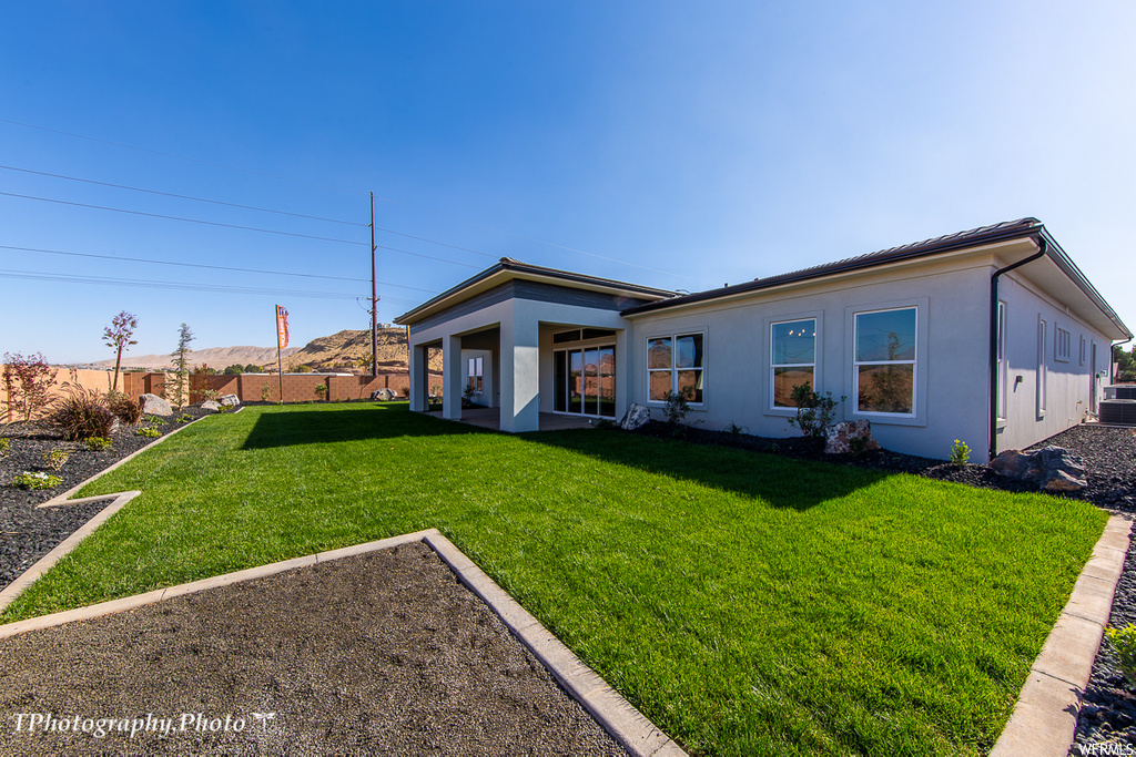 56 W ELINOR LN Washington, UT 84780