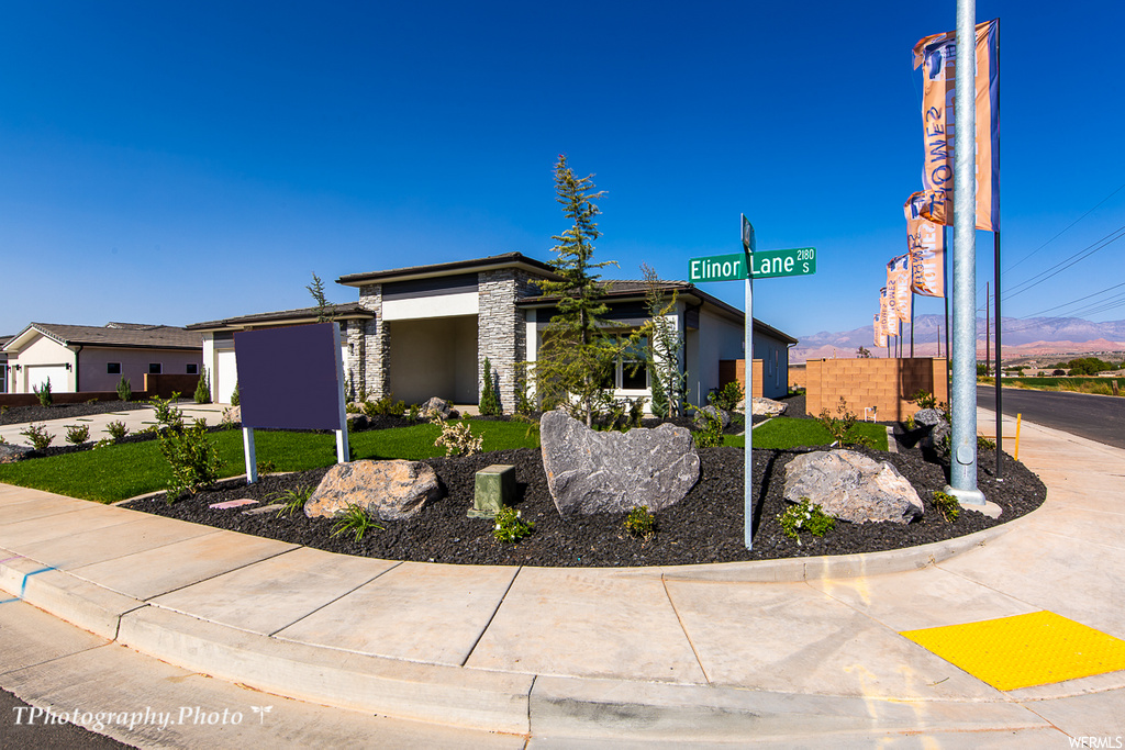 56 W ELINOR LN Washington, UT 84780