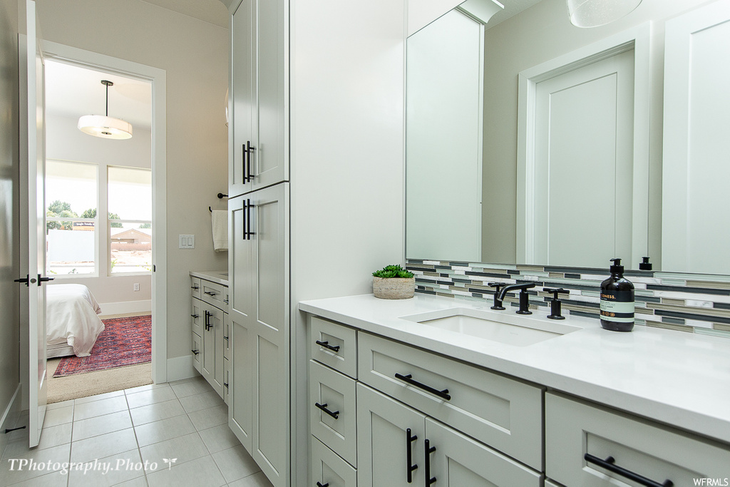 56 W ELINOR LN Washington, UT 84780