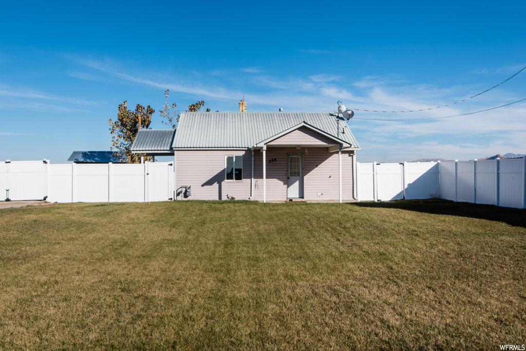 298 W Center St, Lewiston, UT 84320