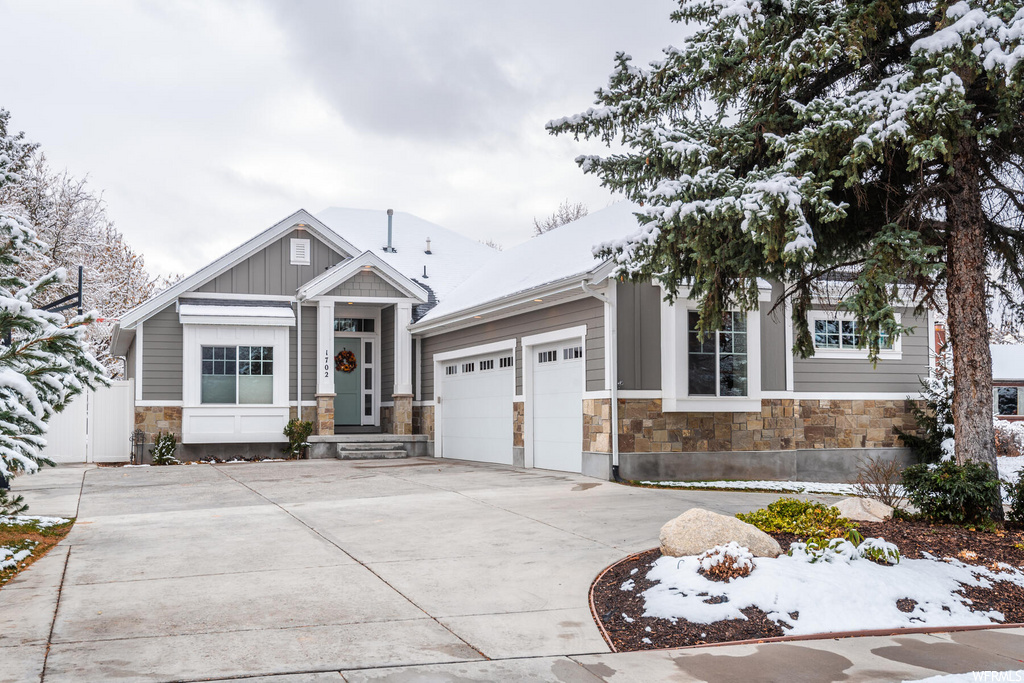 1702 E Vine St S, Murray, UT 84121