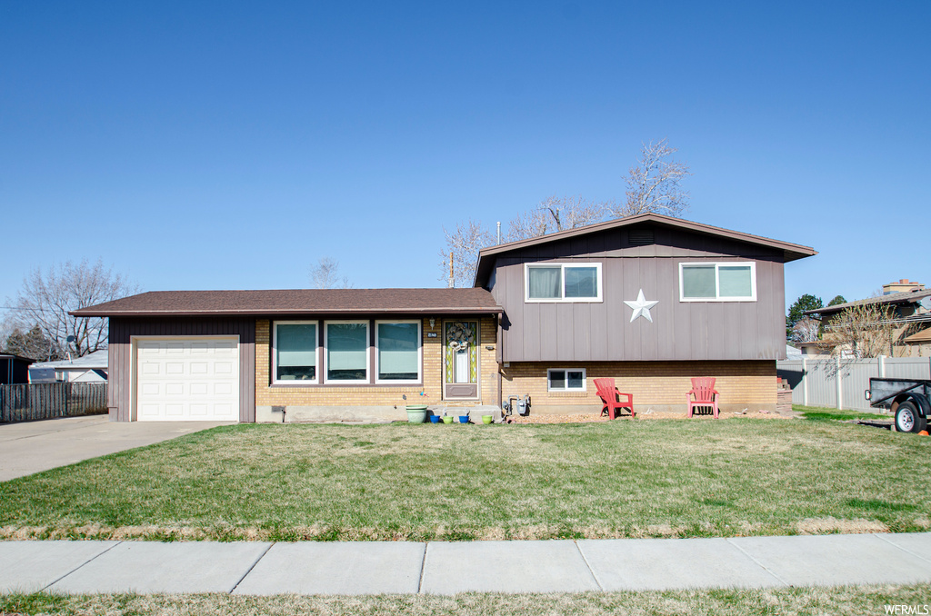 5873 S 2000 W, Roy, UT 84067