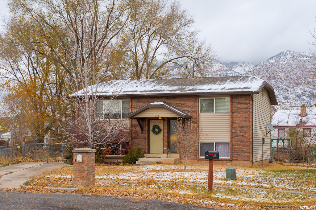 244 W Downs Cir, Ogden, UT 84404