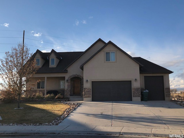 1781 E Split Mt Dr S, Naples, UT 84078