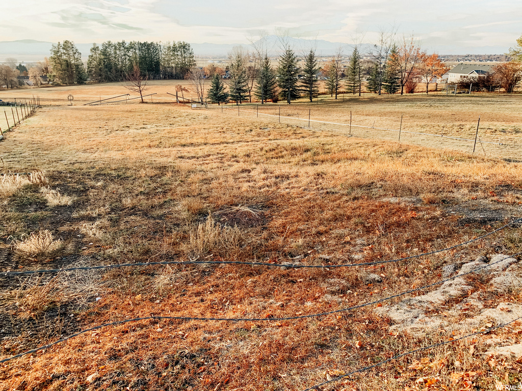 401 N 400 E, Hyde Park, UT 84318
