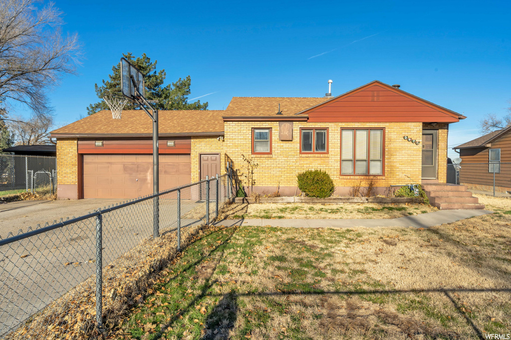 3975 S 2225 W, Roy, UT 84067
