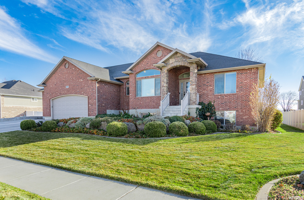 2977 W 1010 N, Clinton, UT 84015