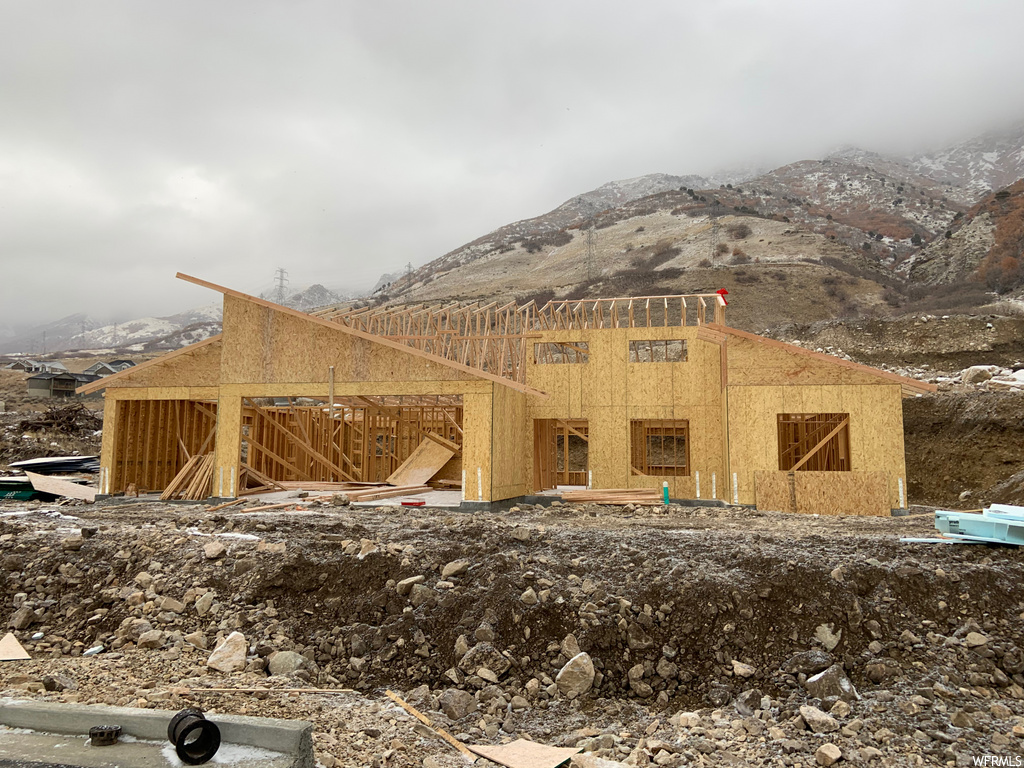 3046 N Mountain Rd E, North Ogden, UT 84414