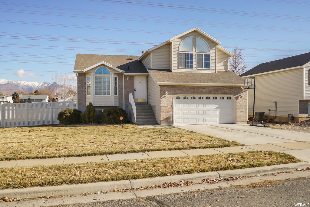 5886 S 3260 W, Roy, UT 84067