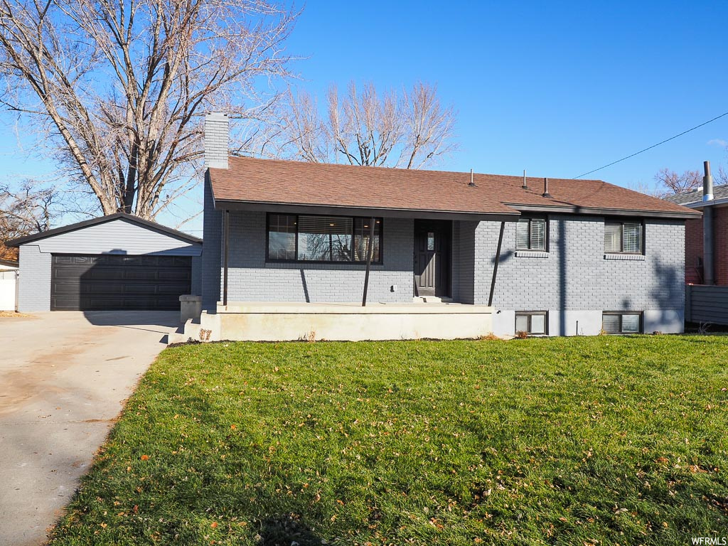 661 E Wyandotte Ave, Sandy, UT 84070