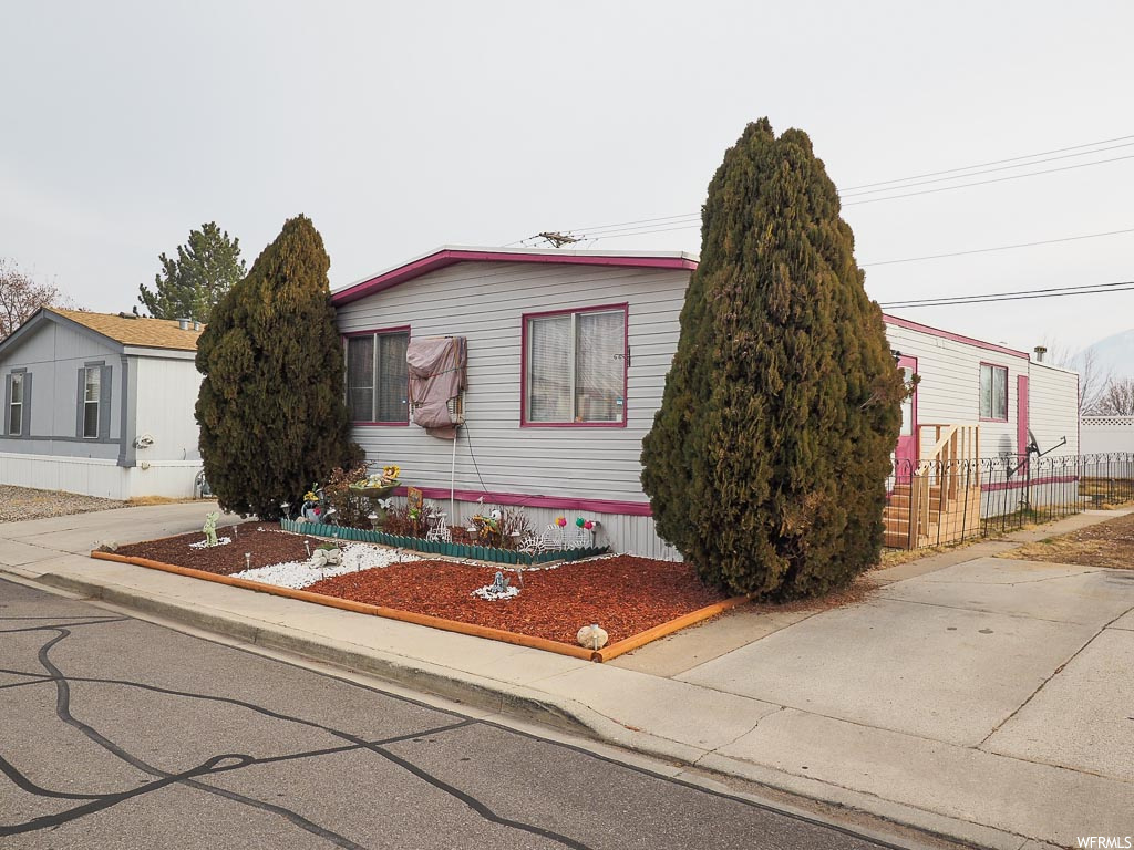 3930 S 1915 W, Roy, UT 84067