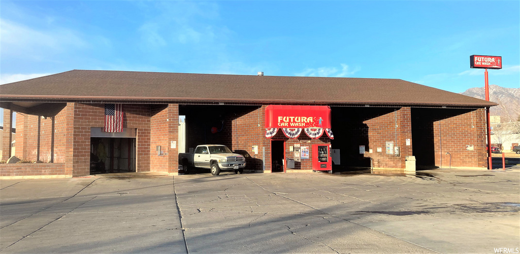 3011 N Fairfield Rd E, Layton, UT 84041