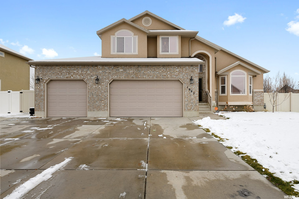 1902 N 2645 W, Clinton, UT 84015