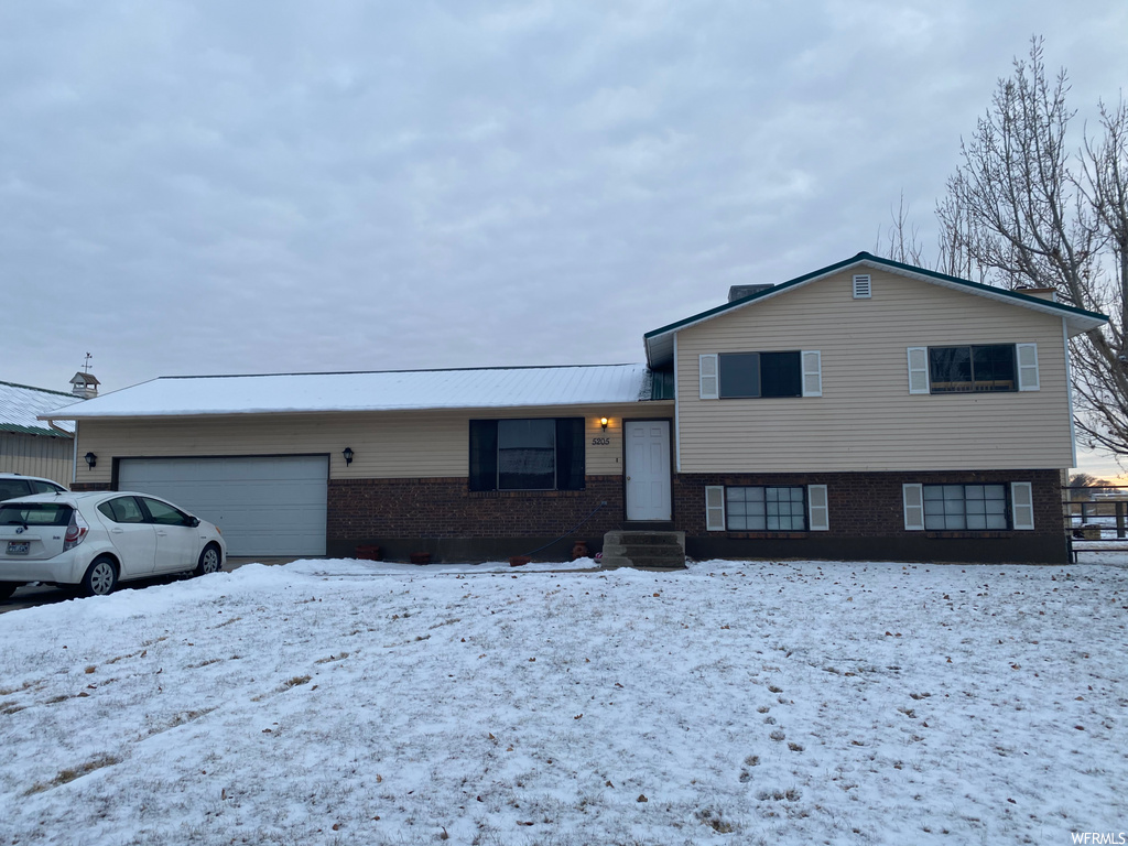 5205 W 4250 S, Hooper, UT 84315