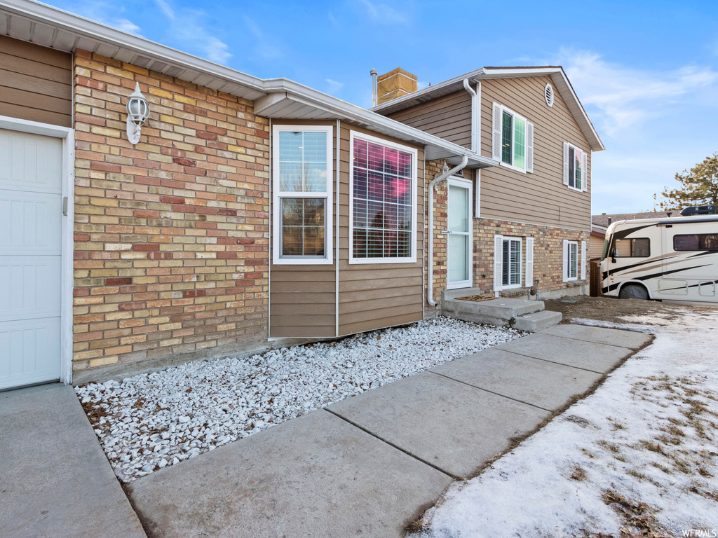 2102 E 9800 S, Sandy, UT 84092