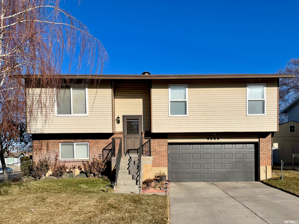 2896 W 5825 S, Roy, UT 84067